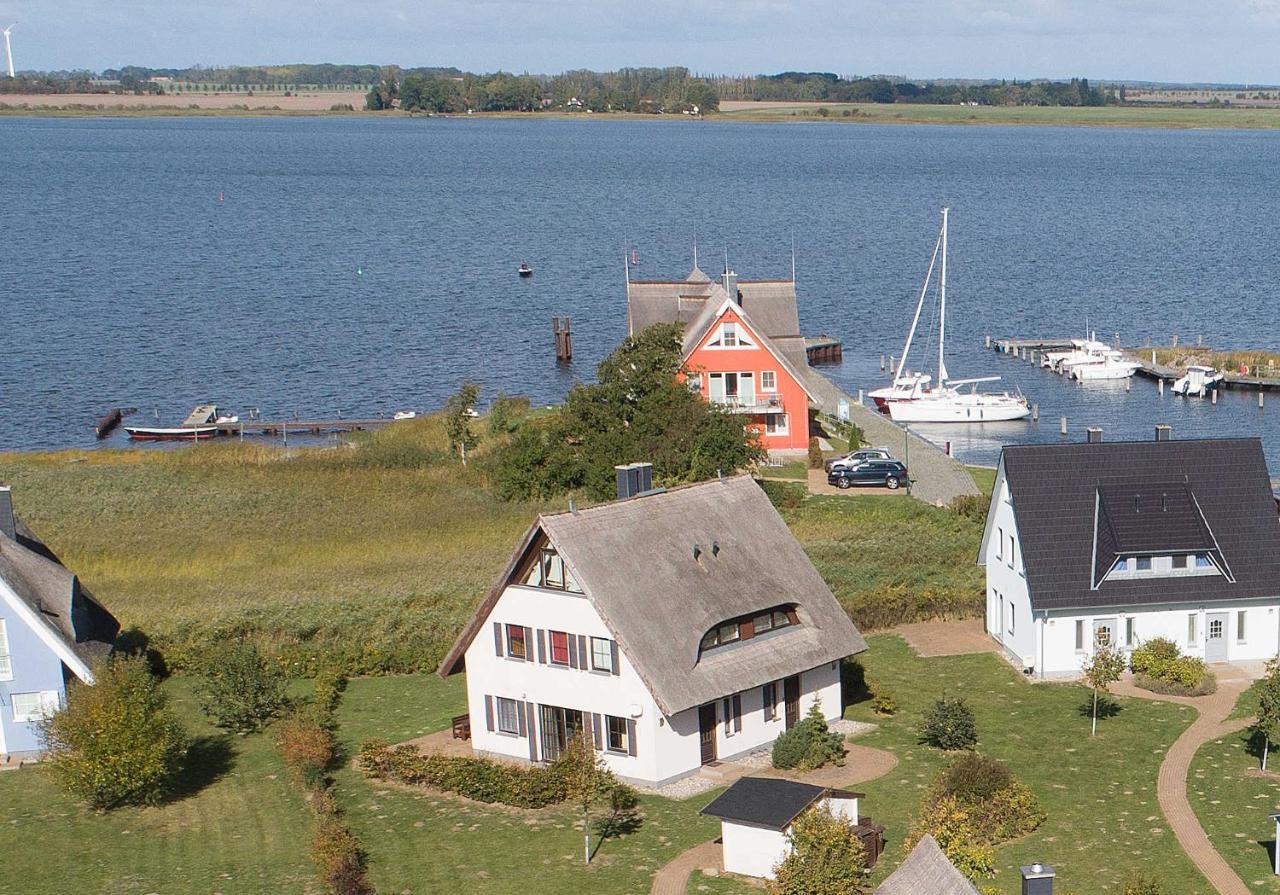 Ferienhaus Boddenblick Und Kranich Vieregge Екстер'єр фото